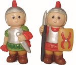 JUEGO 2 ROMANOS SURTIDOS INFANTIL RESINA 4,5CMS (PRECIO JUEGO)