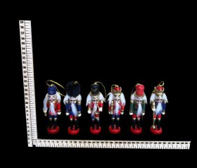 JUEGO 6 NUTCRACKERS SURT.12CMS PARA ARBOL (PRECIO JUEGO)