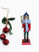 NUTCRACKER BASTON PIE MADERA 25CMS